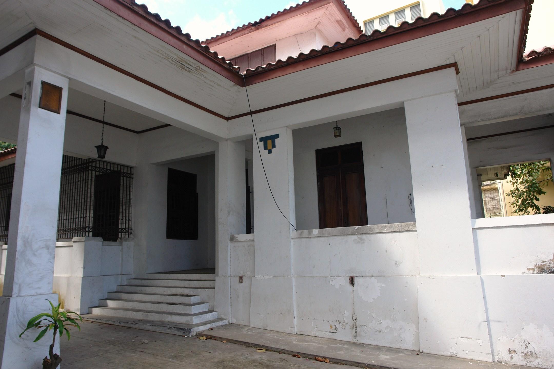 Residencia Dr. Eugenio Fernández García - Ponce de Leon 652 - San Juan (Miramar) - 2012 00021